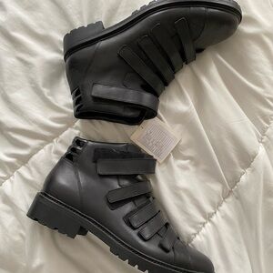 MICHAEL KORS BLACK LEATHER BOOTS VELCRO STRAPS NEW 11.5 M